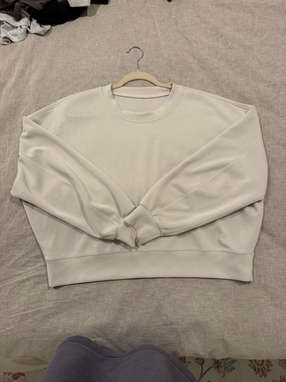 Lululemon Softstreme Crew Pullover in Bone